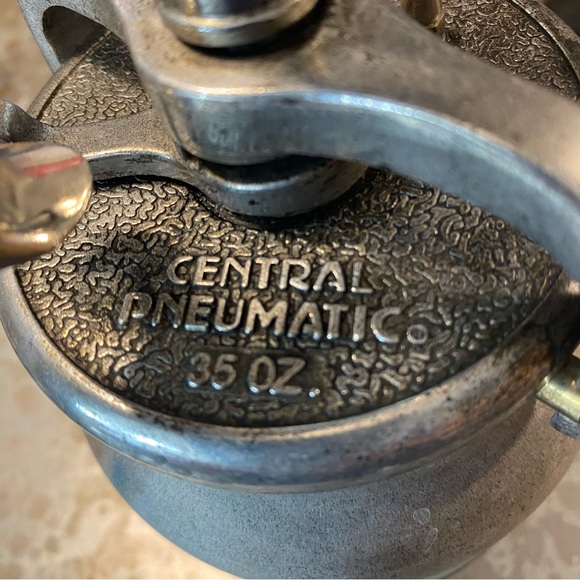 Central Pneumatic Metal paint Spray - Picture 12 of 13